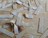 Foto del passaggio 1 della ricetta Ciceri e tria (ceci e tria....formato di pasta)