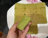 Hình bước làm 6 của món Match Chiffon CakeBánh bông lan trà xanh