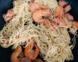 Gambar langkah 4 resipi Spageti Goreng Mudah.