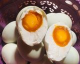 Foto langkah ke 3 dari resep Telur asin homemade.