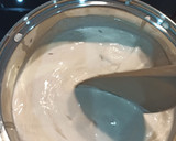 Foto del paso 4 de la receta: Tarta 3 chocolates con base de galleta y turrón 🍫🥄🍫