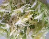 Foto del paso 1 de la receta: Ensalada tropical con aguacate