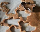 Une image de l'étape 3 de Bonhommes de Noël en sablés speculoos.