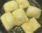 Foto langkah ke 4 dari resep Odading / kue bantal (no ulen).