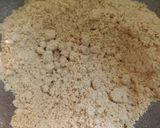 A picture of step 2 of Thand Wale Gond Laddoo.