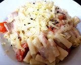 A picture of step 3 of My Macaroni cheese with Tomatoes and Tuna. 😘.