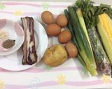 Hình bước làm 1 của món Trứng chiên với thịt hun khói 