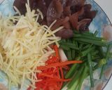 รูปขั้นตอนการทำที่ 2 ของ ไก่ผัดขิง