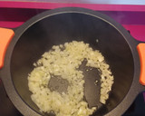 Foto del paso 1 de la receta: Guiso con guisantes y jamón