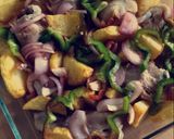 صورة لخطوة 3 من وصفة خضار ودجاج بالفرن 🍽
