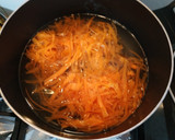 Foto del paso 2 de la receta: Tallarines de zanahorias con salsa
