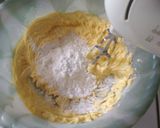 Foto langkah ke 4 dari resep Marble Cake no Emulsifier.