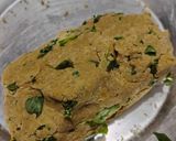 A picture of step 3 of Wheat-Bajra Masala Bhakhri.
