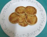 A picture of step 7 of Jawarichi Thecha Bhakri.