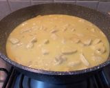 Foto del passaggio 6 della ricetta Petto di pollo al curry