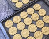 Foto langkah ke 4 dari resep Anpanman butter cookies.