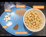 A picture of step 4 of Crispy Falafel with Hummus.
