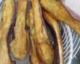 Foto langkah ke 3 dari resep Ikan Asin Terong Goreng: ide makan siang low budget.