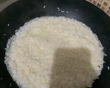 Foto langkah ke 2 dari resep Nasi tim ayam jamur.