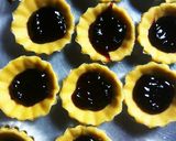 Foto langkah ke 5 dari resep Blueberry crumble pie.