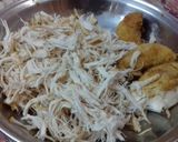 A picture of step 1 of Chicken Wonton.