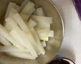 A picture of step 1 of Knorr Hot and Sour Soup.