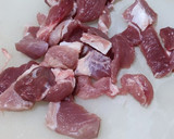 Foto del paso 1 de la receta: Penne Rigatti con lomo de cerdo en salsa blanca