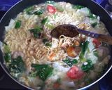 Foto langkah ke 5 dari resep Mie Tek Tek Kuah.