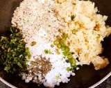 A picture of step 3 of Crispy Sabudana Vada.
