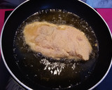 Foto del paso 3 de la receta: Escalopes de pechuga de pollo rellena de queso jamón y champiñón