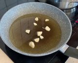 Foto del paso 3 de la receta Alitas de pollo con langostinos y shiitake