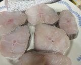 Foto del paso 1 de la receta: Merluza a la bilbaína