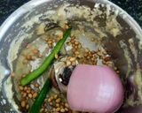 A picture of step 1 of Matar masala.