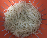 Foto del paso 1 de la receta: Spaghetti al wok con curry y verdura