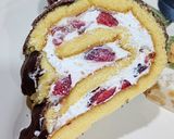 Foto del paso 3 de la receta: Brazo gitano con cerezas