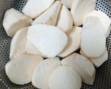 Hình bước làm 1 của món Canh Khoai Sọ Nấu Sườn Heo