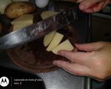 Foto del paso 4 de la receta: Pollo "entalcado" con papas rústicas