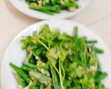 Hình bước làm 2 của món Đậu đũa xào trứng