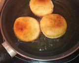 Foto del paso 5 de la receta: Pan con aceitunas en la sartén
