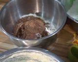 A picture of step 10 of 3 flavors Cake (CHOCOLATE, VANILLA, RED VELVET CAKES).