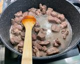 Une image de l'étape 6 de Tavë Kosi (Elsaban tava spécialité Albanaise).