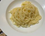 Hình bước làm 9 của món Mỳ Spaghetti Kem Nấm Gà Bao Ngon Cực Dễ