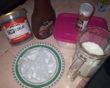 A picture of step 1 of Chocolate milkshake shake.