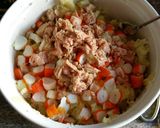 Foto del paso 2 de la receta: Ensaladilla rusa con palitos cangrejo
