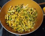 A picture of step 1 of Karela Bharta.