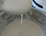 Foto del paso 4 de la receta: Waffles esponjosos (para wafflera eléctrica)