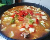 Foto del paso 1 de la receta: Ragú de cerdo con patatas y pimientos