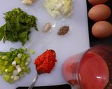 Foto langkah ke 1 dari resep Shakshuka (North African Pouch Eggs).