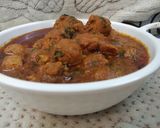A picture of step 11 of Chicken keema kofta curry.