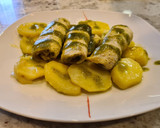 Foto del paso 9 de la receta: Rollitos de pollo con pesto de avellanas sobre cama de patatas